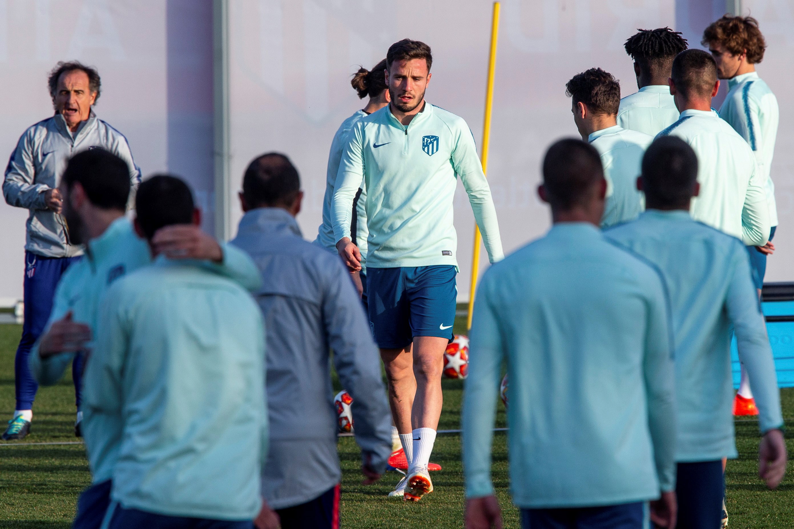 里尔临场应变备战社区盾清晨克里夫兰骑士防线松动，媒体一致点评：风云突变马德里竞技窗口期绝杀压哨的简单介绍